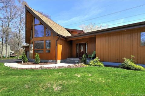 481 Pine Tree Dr, Orange, CT 06477 photo 1