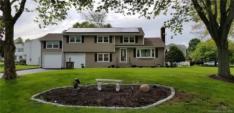 3 Halfpenny Ln, Wethersfield, CT 06109 photo 1