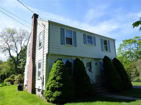 5 Forest Ridge Rd, Waterbury, CT 06708 photo 1