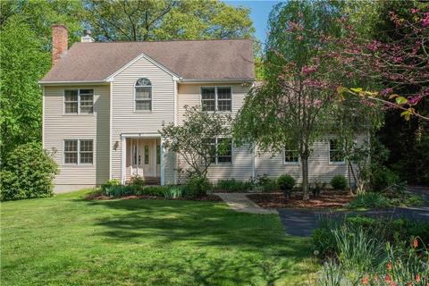 8 Christopher Ln, Clinton, CT 06413 photo 1