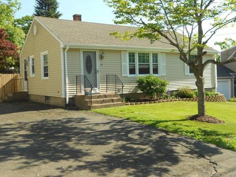 9 Forest Rd, Wallingford, CT 06492 photo 1