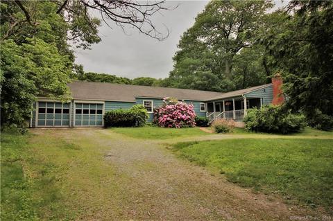 16 Carmen Ln, Monroe, CT 06468 photo 1
