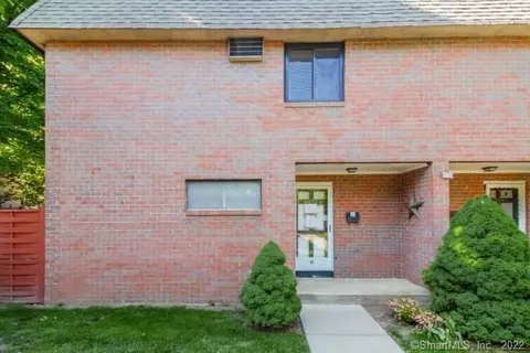 95 Sharon Ln, Wethersfield, CT 06109 photo 1