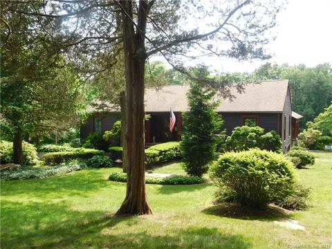151 Old Newtown Rd, Monroe, CT 06468 photo 1