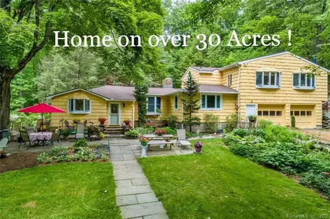 55 High Rock Rd, Sandy Hook, CT 06482 photo 1