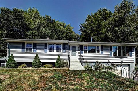 105 Brookview Ave, Wallingford, CT 06492 photo 1