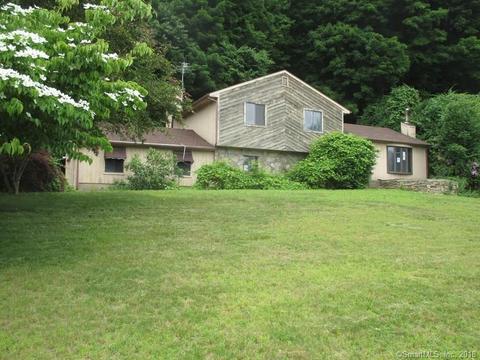 9 Mccormick Pl, Bloomfield, CT 06002 photo 1