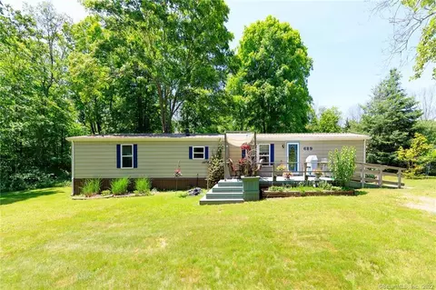 689 Back Rd, Windham, CT 06256 photo 1
