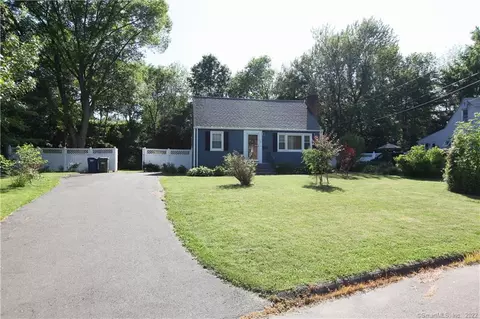 126 Becker Cir, Windsor, CT 06095 photo 1