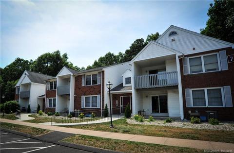 7 Concorde Way #B4, Windsor Locks, CT 06096 photo 1