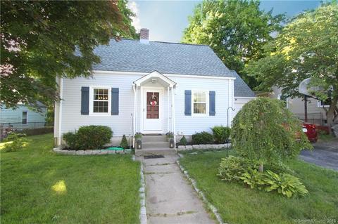 17 Pleasant Dr, Hamden, CT 06514 photo 1