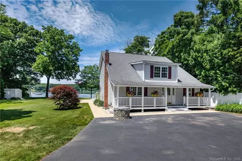 13 River Dr, Gales Ferry, CT 06335 photo 1