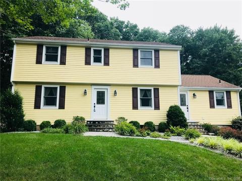 602 E Slope Dr, Orange, CT 06477 photo 1