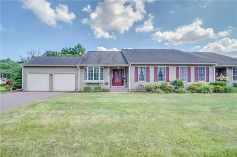302 Schoolmaster, Windsor, CT 06095 photo 1