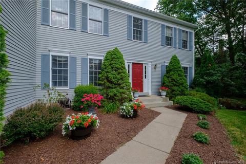 121 Pierce Blvd, Windsor, CT 06095 photo 1