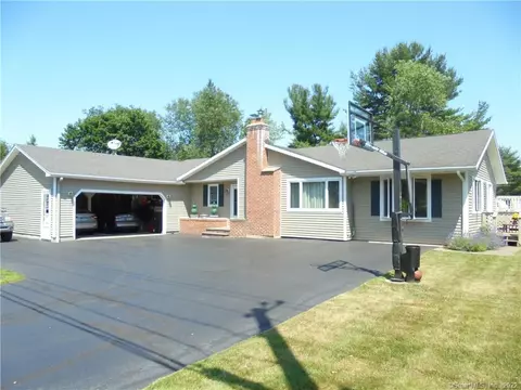 32 Florence Ave, Wallingford, CT 06492 photo 1