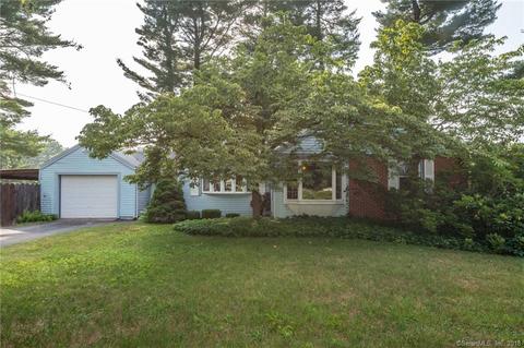 4 Chestnut Dr, Windsor, CT 06095 photo 1