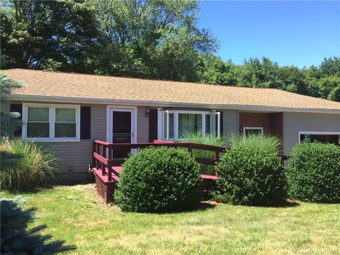 17 Uncas Dr, Griswold, CT 06351 photo 1