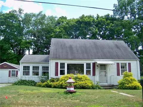 8 Mcelaney Dr, Niantic, CT 06357 photo 1