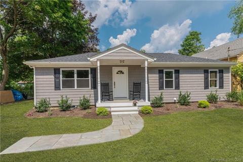 37 Waterview Dr, Newtown, CT 06482 photo 1