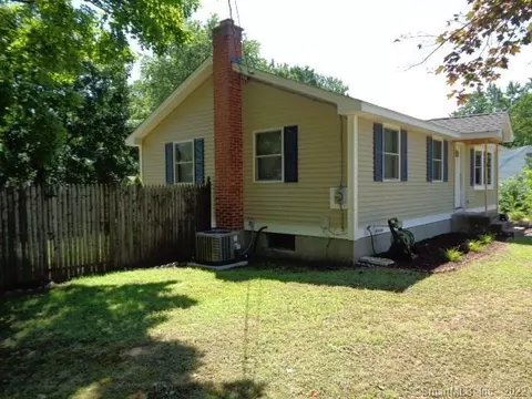 4 Tracy Cir, Windsor Locks, CT 06096 photo 1