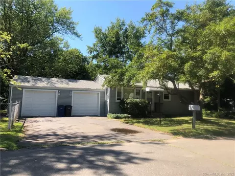 30 Dell Dr, New Haven, CT 06513 photo 1