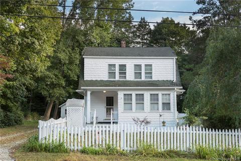 73 Lhomme St, Killingly, CT 06239 photo 1