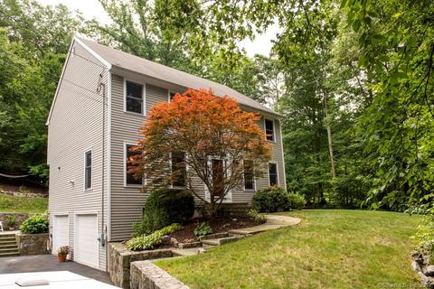31 New Lebbon Rd, Newtown, CT 06482 photo 1