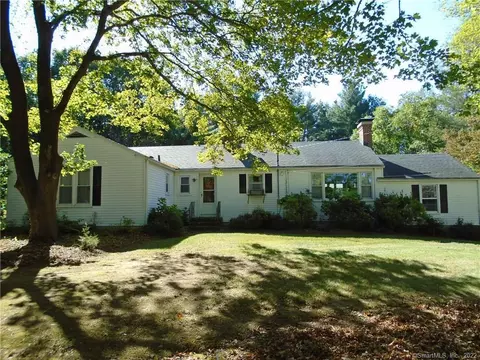10 Amos Rd, Preston, CT 06365 photo 1