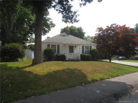 4 Park Dr, Torrington, CT 06790 photo 1