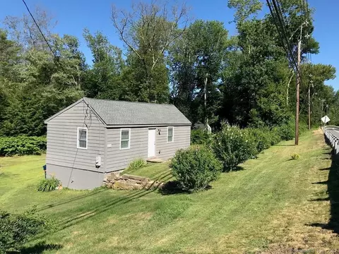 484 Windham Rd, Windham, CT 06226 photo 1