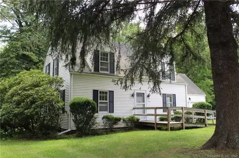 356 Mapleton Ave, Suffield, CT 06078 photo 1