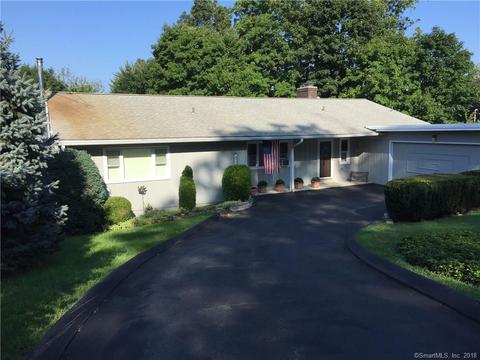 25 E Gate Rd, Danbury, CT 06811 photo 1