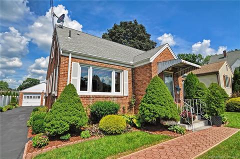 31 Dix Rd, Wethersfield, CT 06109 photo 1
