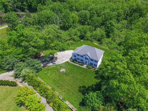 424 Williams Rd, Wallingford, CT 06492 photo 1