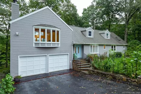 40 Split Level Rd, Ridgefield, CT 06877 photo 1