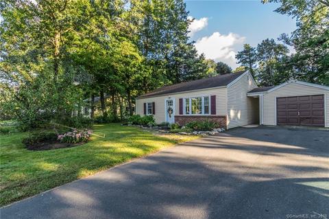 28 Apple St, Wallingford, CT 06492 photo 1