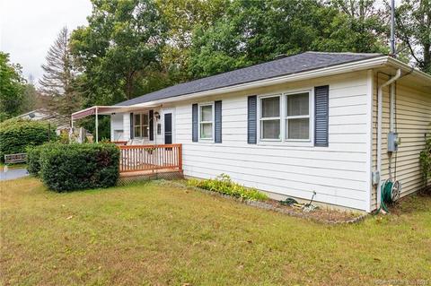 295 Wauregan Rd, Killingly, CT 06239 photo 1