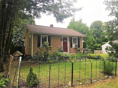 42 Ashland St, Willimantic, CT 06226 photo 1