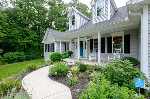 30 Meg Way, Windsor Locks, CT 06096 photo 1