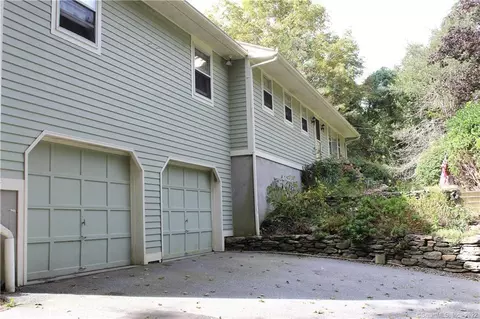 142 River Rd, Preston, CT 06365 photo 1