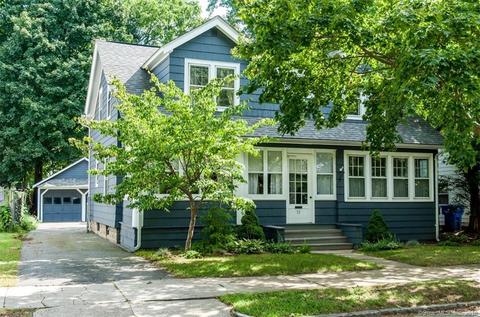 11 Gillette Ave, Springfield, MA 01118 photo 1