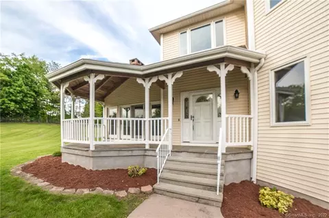126 Colonel Chester Dr, Wethersfield, CT 06109 photo 1