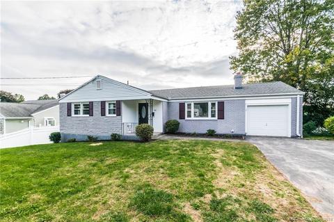 261 Longvue Dr, Wethersfield, CT 06109 photo 1