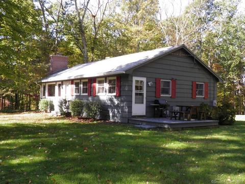 35 Canada Ln, Chaplin, CT 06235 photo 1