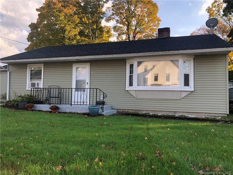 55 Hutchins St, Killingly, CT 06239 photo 1