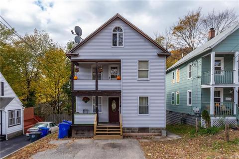 31 Pine St, Torrington, CT 06790 photo 1