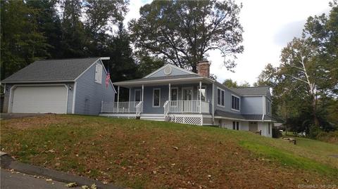 10 Beechwood Dr, Newtown, CT 06482 photo 1