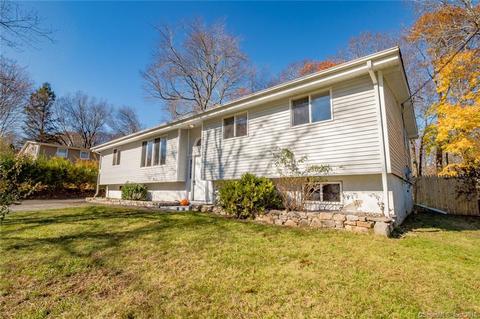 35 Highland Dr, Ledyard, CT 06339 photo 1