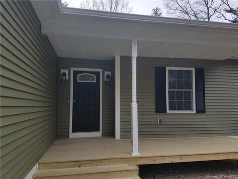1040 Hartford Pike, Killingly, CT 06241 photo 1